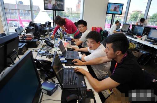 00后毕业生低情商辞职信火了,00后的辞职信真敢这么硬气