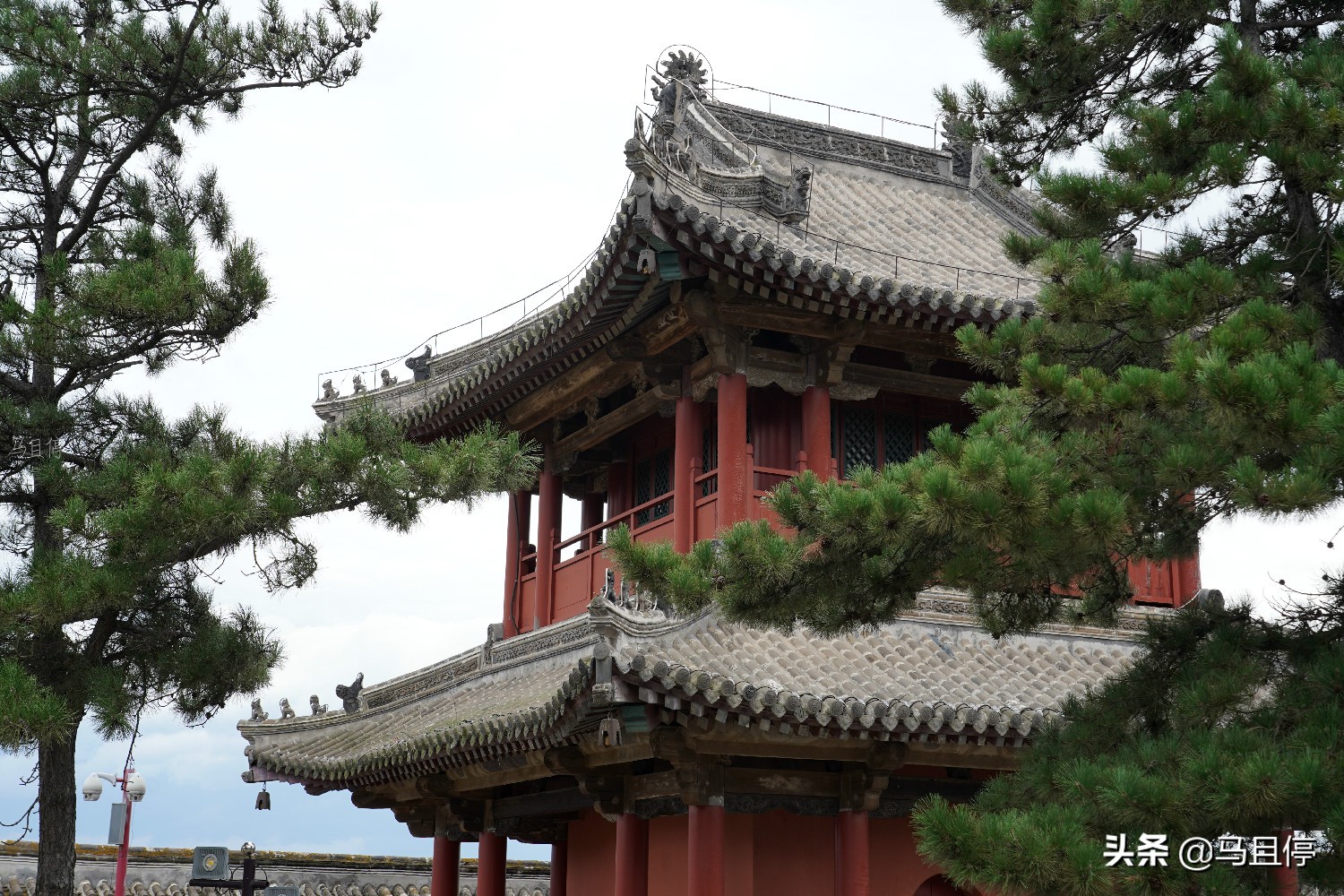 辽宁超低调的小县城，古时被众多皇帝看重，为中国现存唯一镇山庙