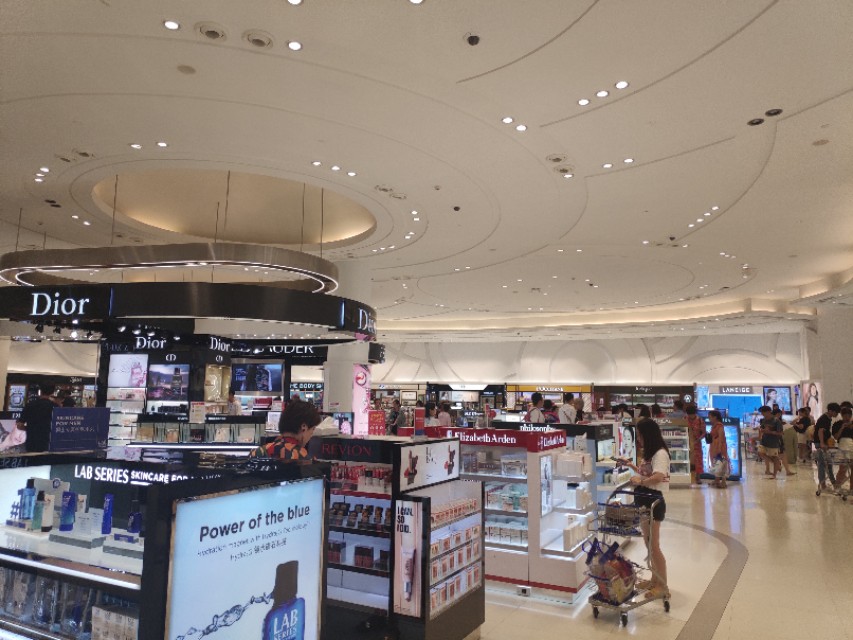 普吉岛王权免税店必购清单,普吉岛王权免税店为什么免费