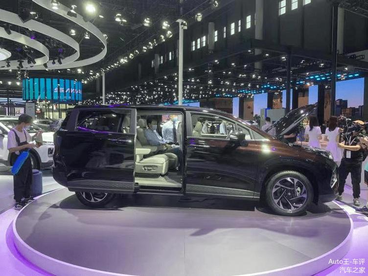 现代首款mpv库斯途1.5t试驾视频,北京现代库斯途预计18万起售