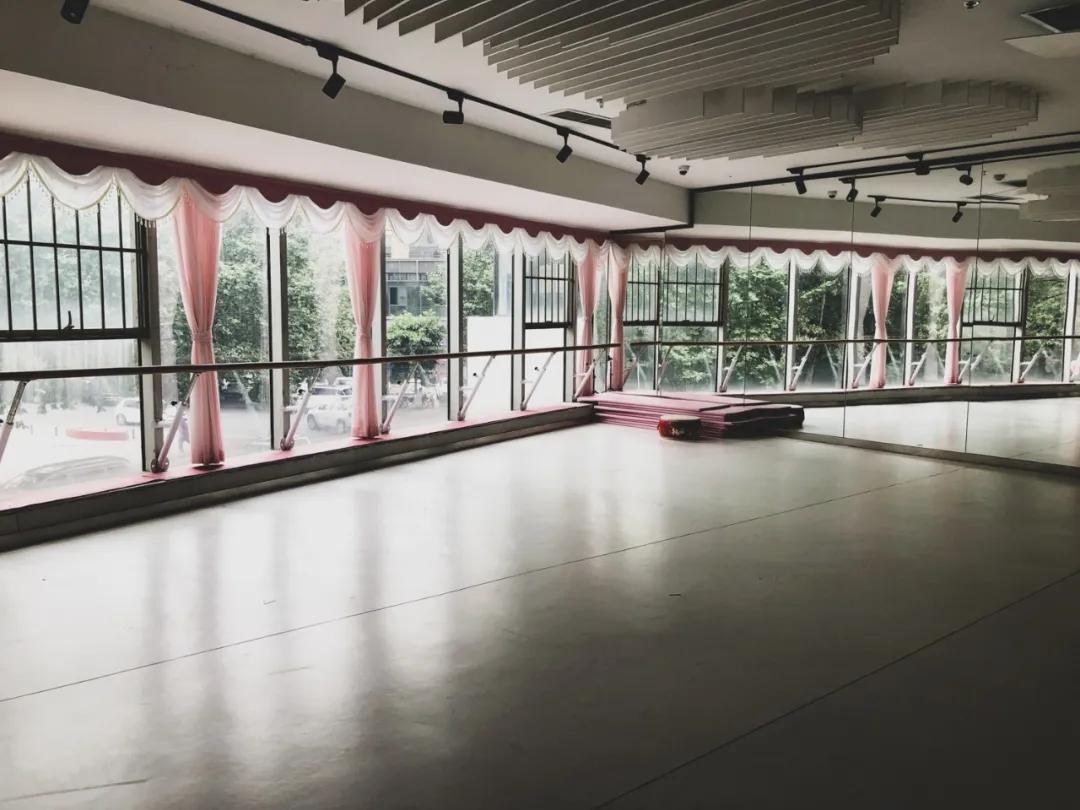 西门小学报舞蹈班,西门舞蹈班