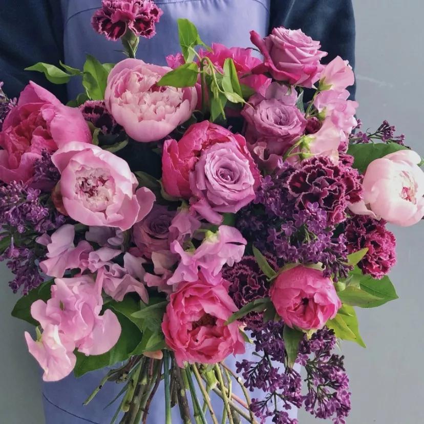 prada跟nike联名海报,pradanike合作款