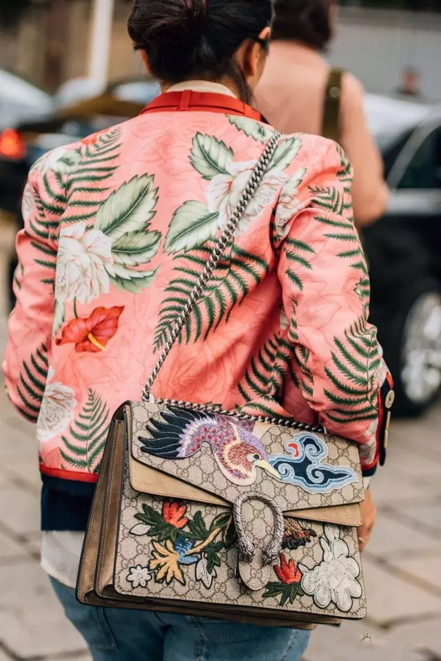 现在很流行的一个链条包,适合春夏的链条包推荐