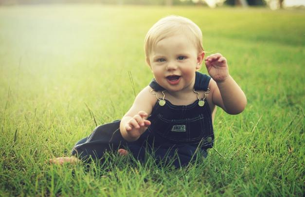青春期女儿喜欢爸爸怎么引导,女儿从几岁开始比较喜欢爸爸
