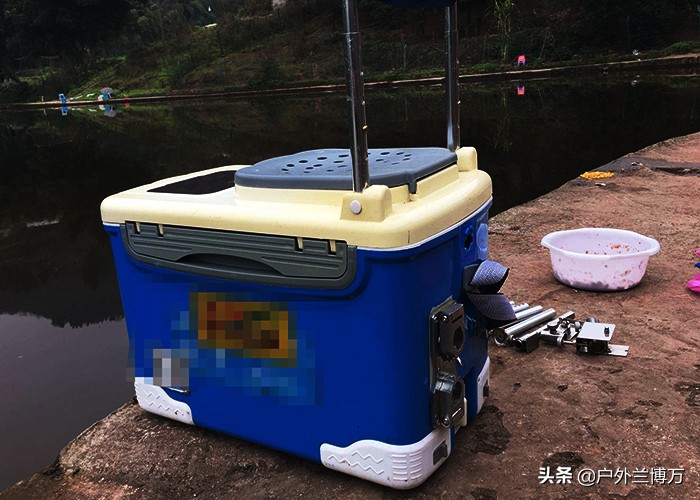 钓椅钓箱哪个最实用,新手选择钓椅和钓箱哪个实用