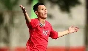 韩光徽加盟陕足,延边龙鼎韩光徽训练射门