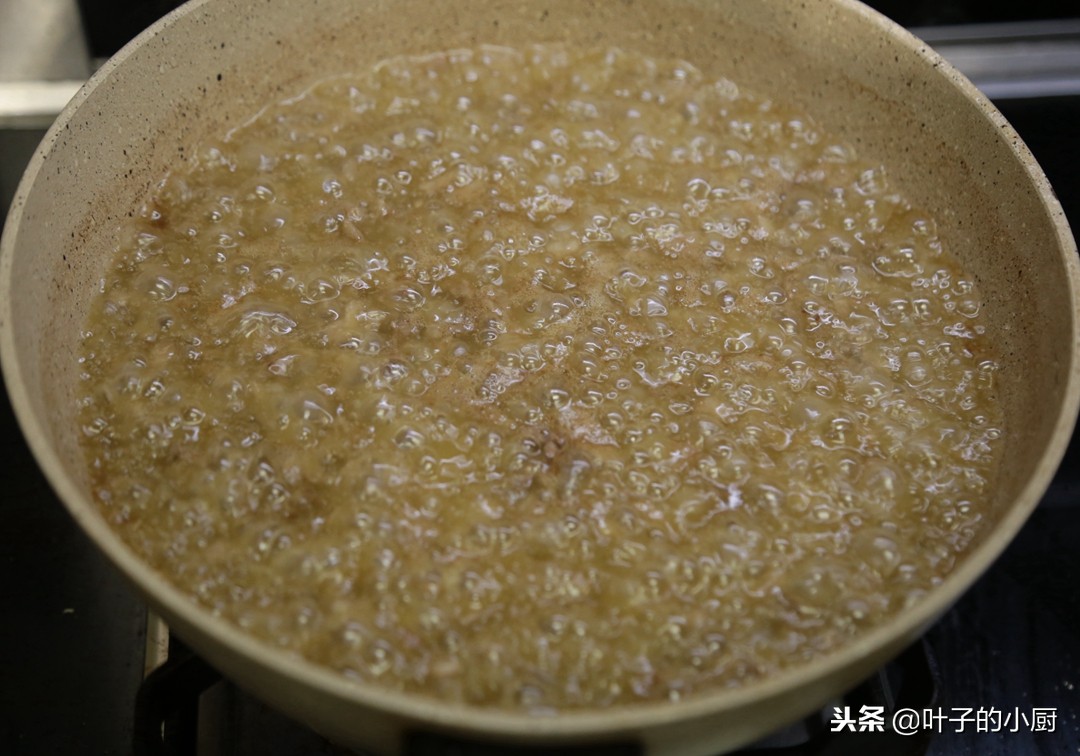 炸酱酱料的做法,炸酱葱家常做法