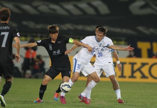 fc江原对首尔比赛,韩k联水原城vs江原fc决战巅峰