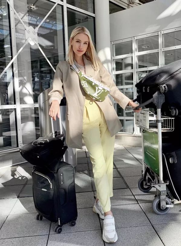 泫雅牛油果绿两件套,泫雅牛油果绿穿搭