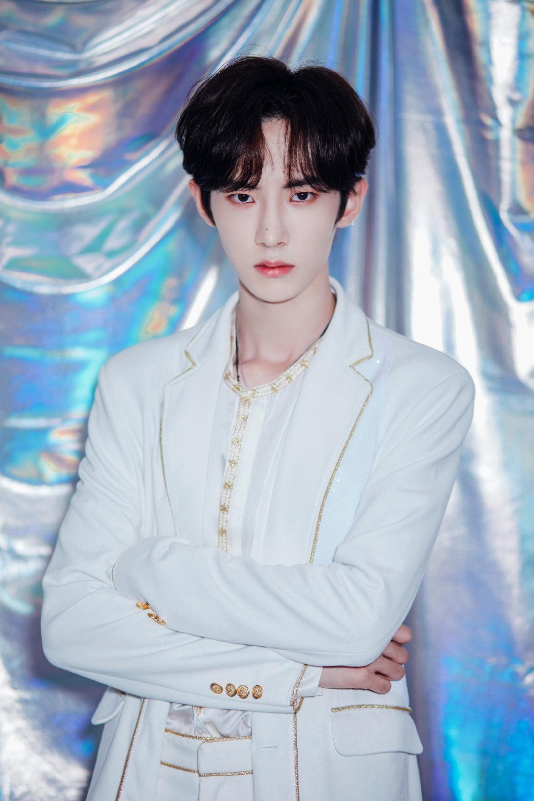 next乐华七子浙江卫视2020,乐华七子nextheartfullofyou舞台