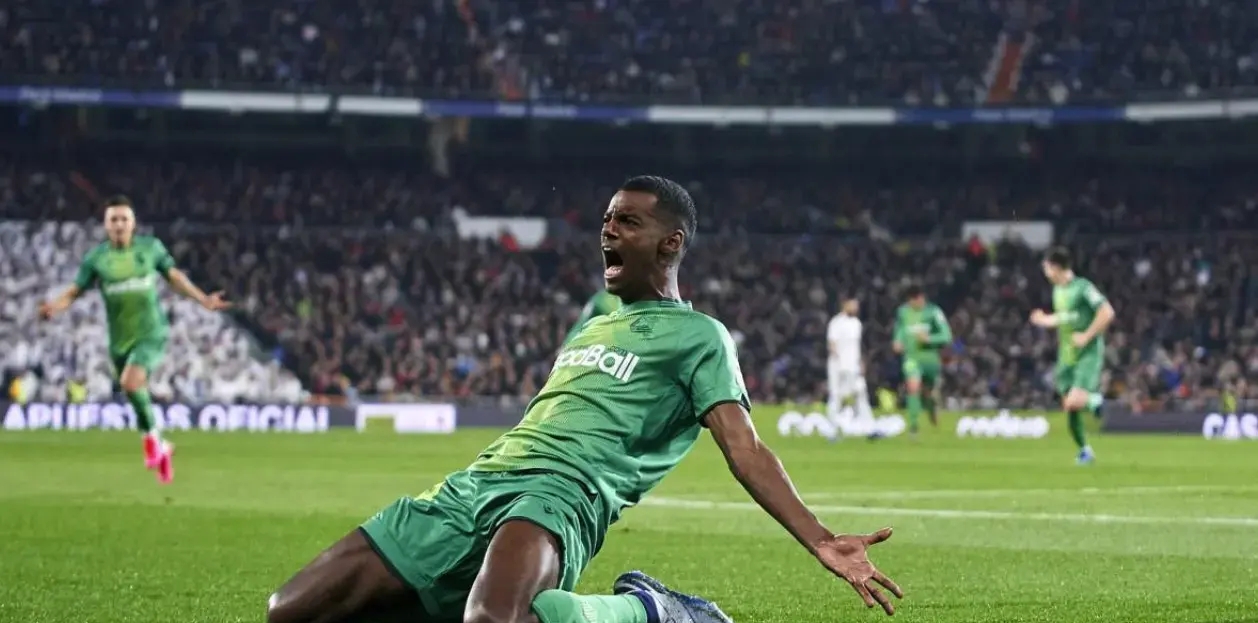 皇社大步迈向欧冠,主力框架走进豪门球探视野,谨防挖人