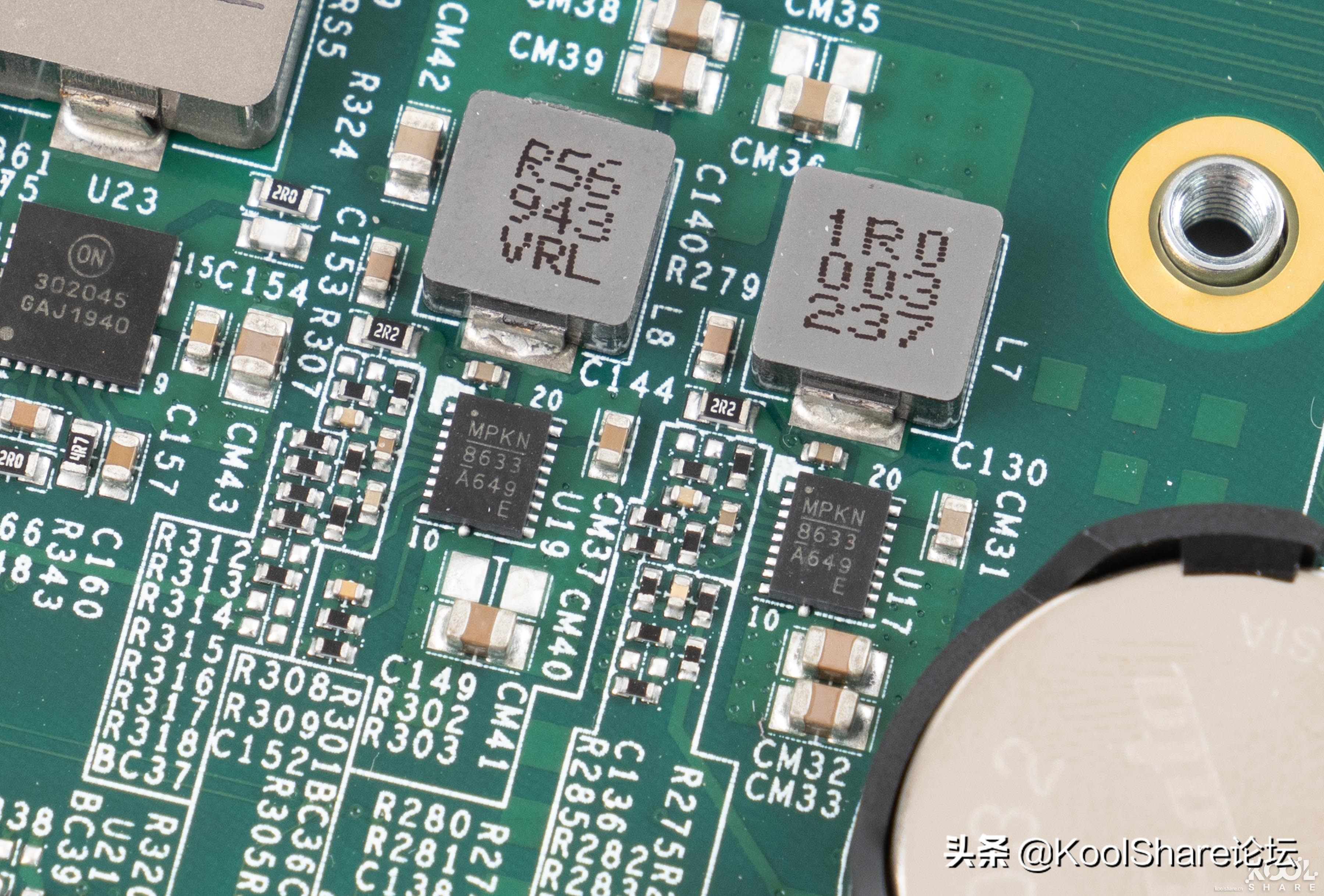 ASUSTOR爱速特旗舰NASAS7110T拆解评测