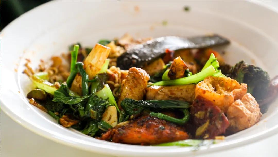 “舌尖上的军校”第一站：*警武**工程大学