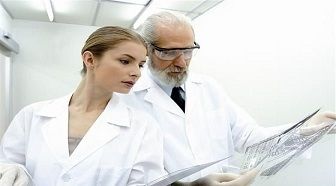 四个月没来月经做什么检查,验血泌乳素14.83是正常的吗