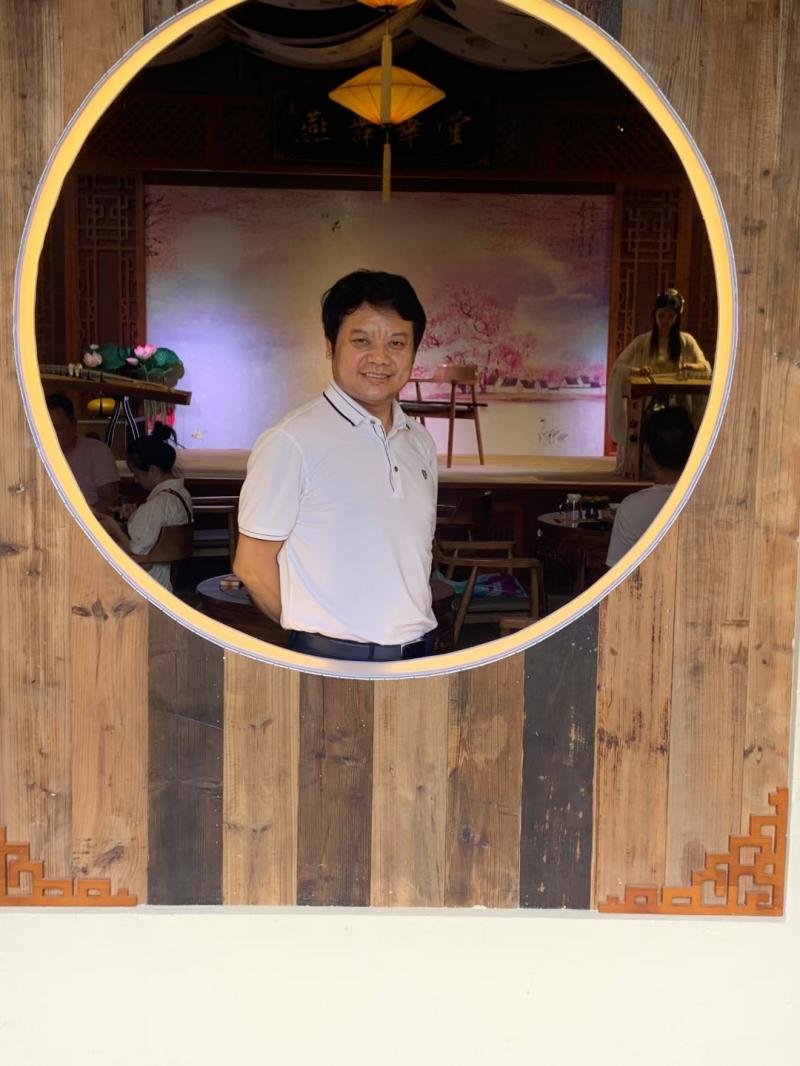 「编辑阳光」当代文化研究学者雷学刚佳作《感悟岁月》外四篇