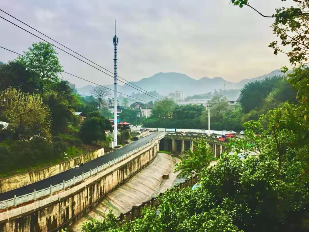 重庆8d魔幻城市从高到低,重庆8d魔幻城市让西方为之羡慕