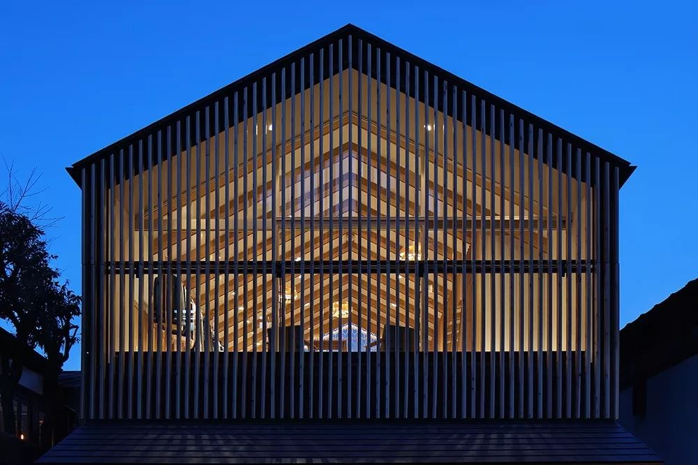 日本潮人穿解放鞋,日本潮人冬季穿搭