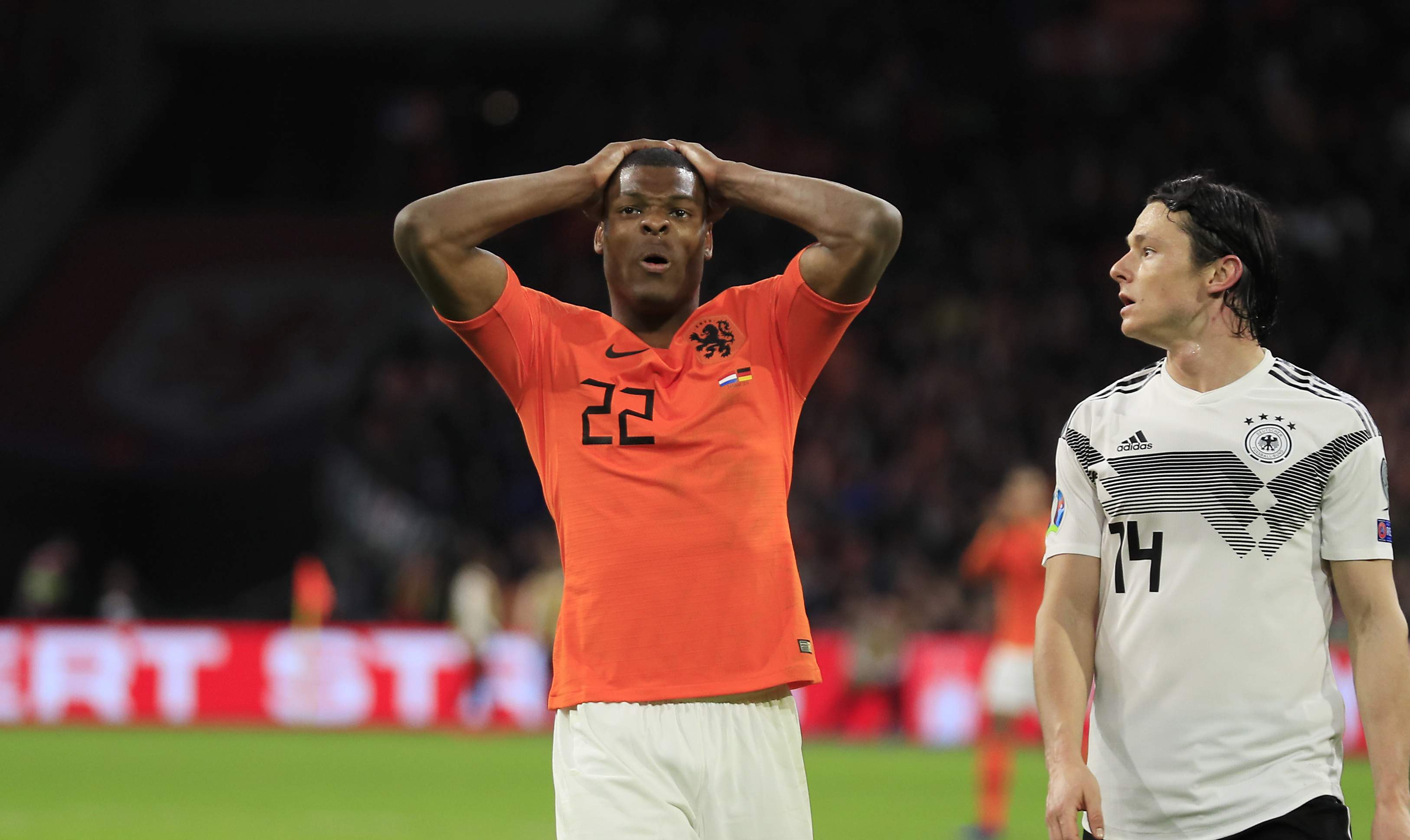 荷兰足球队出局,荷兰出局世界杯