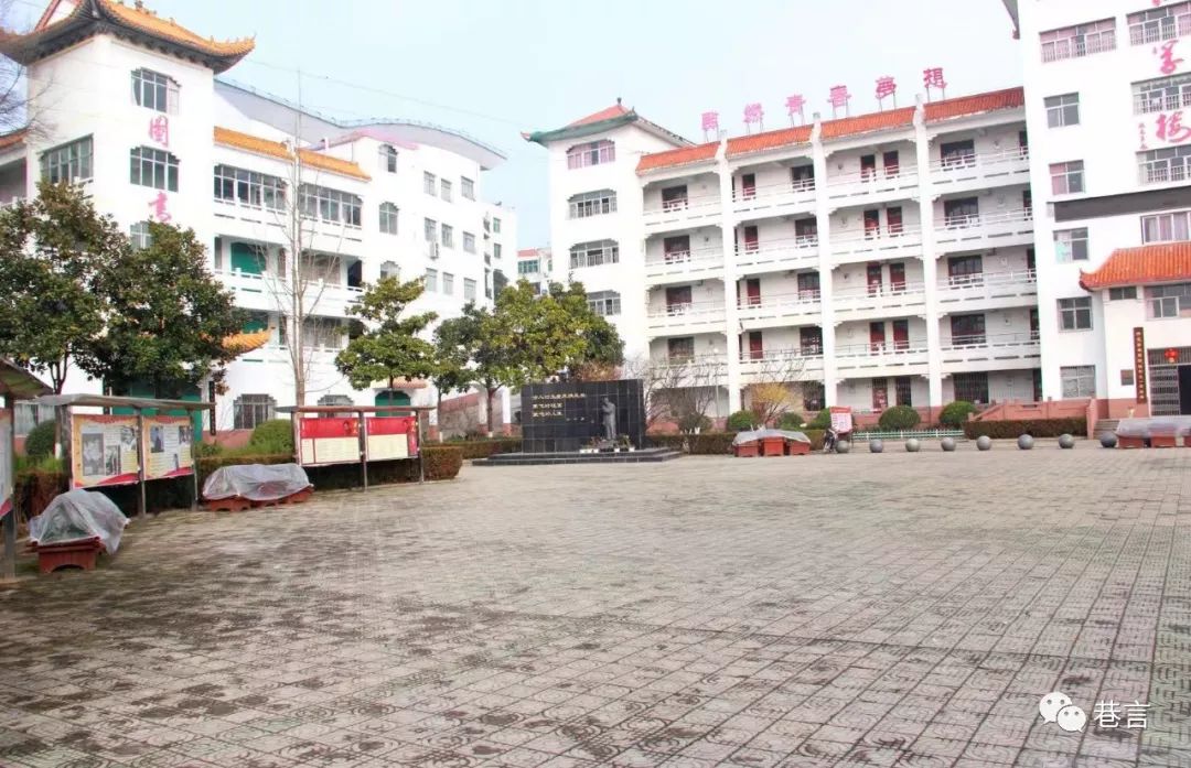 闻一多中学生活,闻一多青春少年