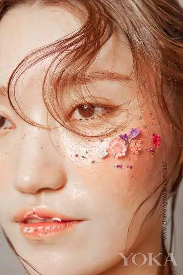 林允最漂亮的唇膏,林允快速化妆变身