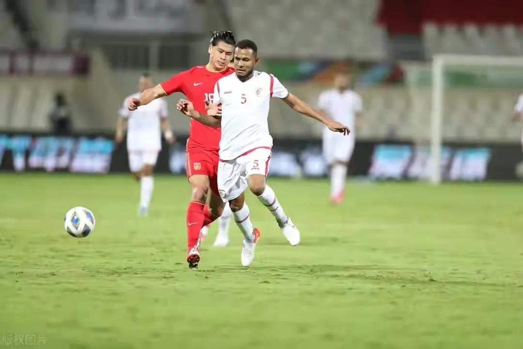 李铁回击质疑:这次换人是正常的!个性太强的人!“铁”定出局