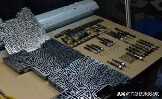 变速箱油使用不当会有什么后果,加错变速箱油型号变速箱会报废么