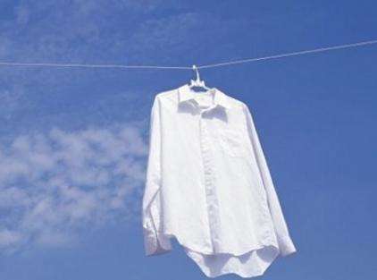 白衣服穿久了变黄了怎么清理,白衣服发黄洗不掉怎么遮盖