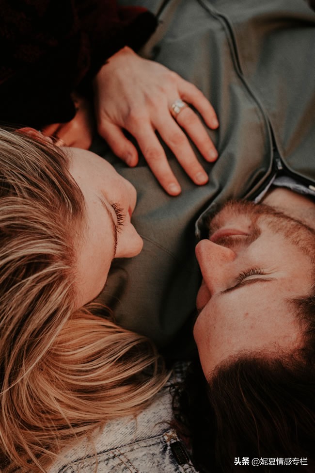 两个人一不小心“睡”了，还能重新做回普通朋友吗？