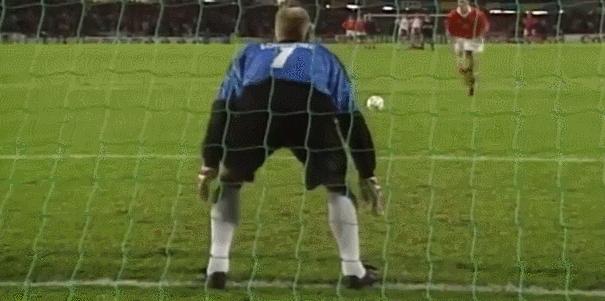 欧洲杯十大巅峰瞬间,重温经典2004欧洲杯进球全纪录