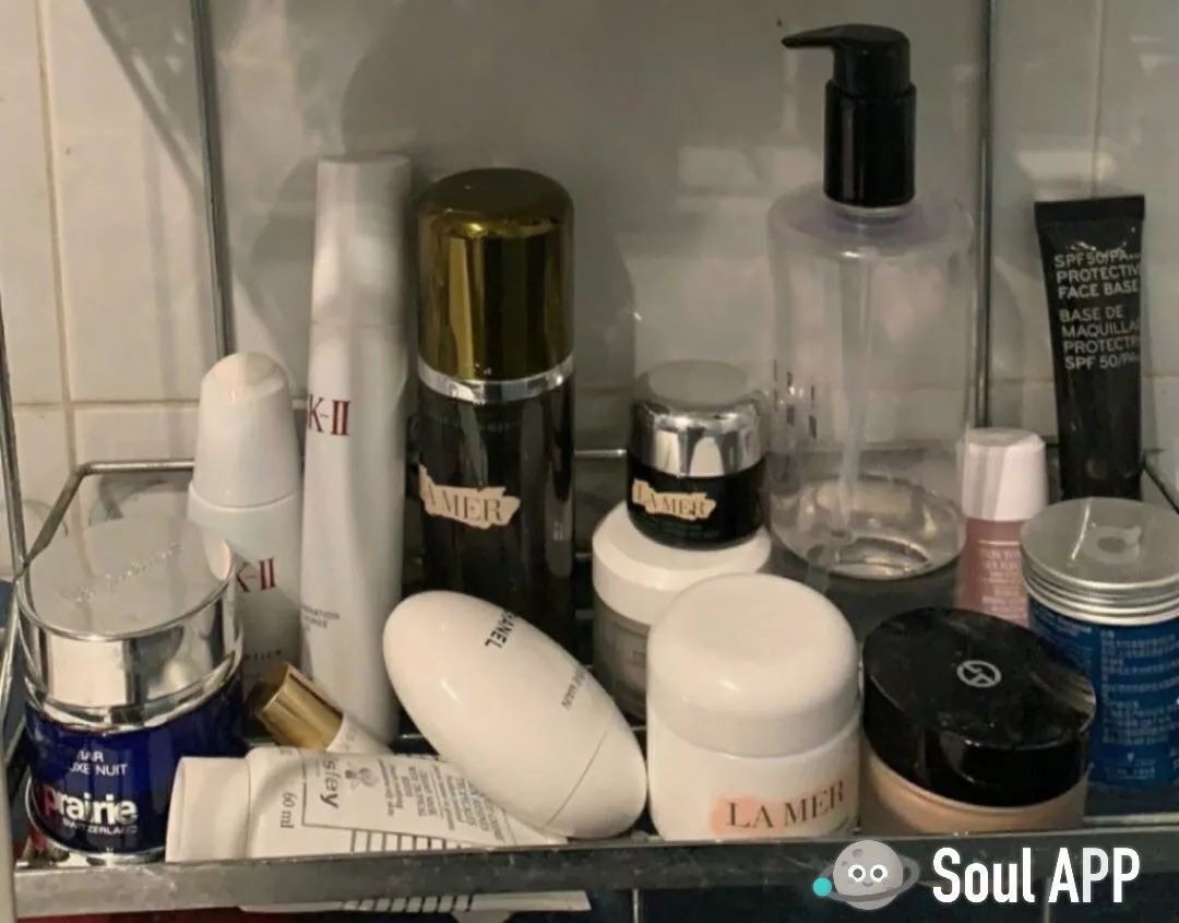 用火机烧小腿有利于长腿毛吗,男生用打火机点鞋