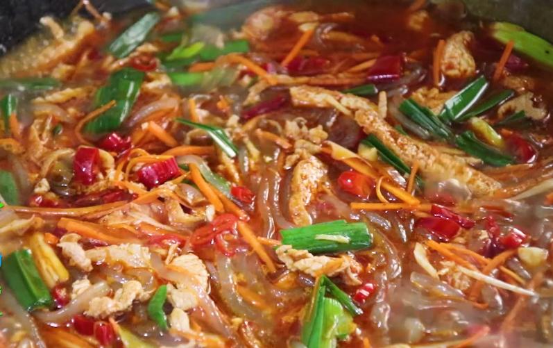 想吃酸辣粉不用点外卖,想吃酸辣粉家里没有调料