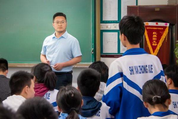 数学老师全麻讲课,数学老师打麻药后胡言乱语