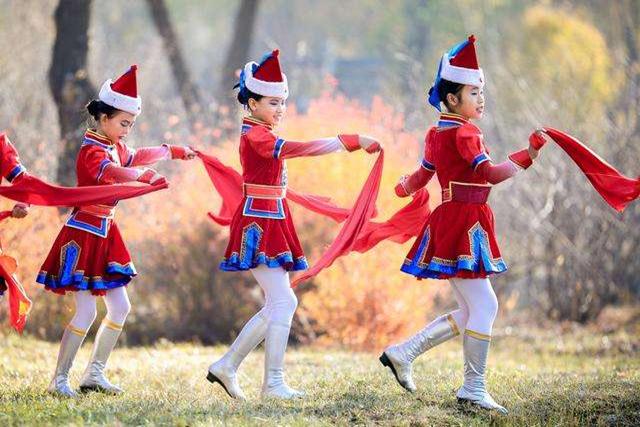 蒙古族安代舞是什么意思,蒙古族安代舞代表作