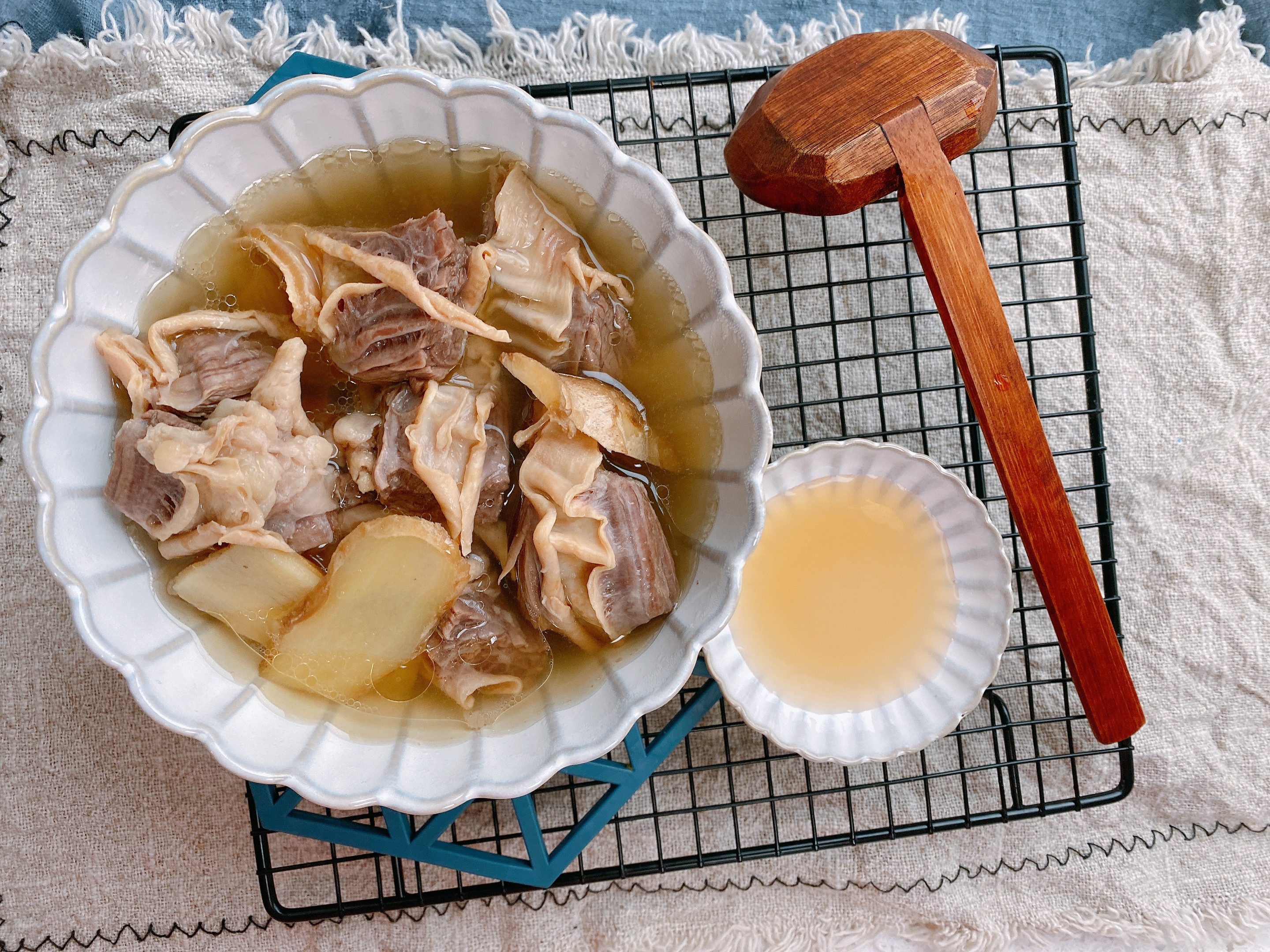 清炖牛肉怎样做到汤清淡肉入味,清炖牛肉汤怎么炖好吃又烂