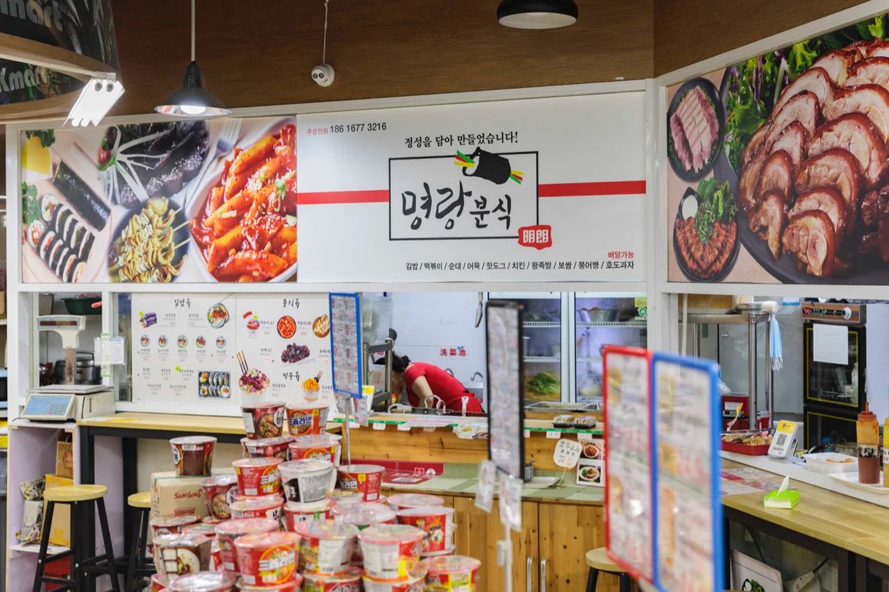 不出国就能吃到正宗韩料,不出国就能吃到正宗的韩国料理