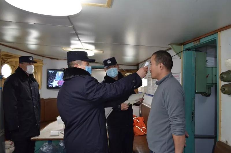 公安战疫微电影免费,边防首映