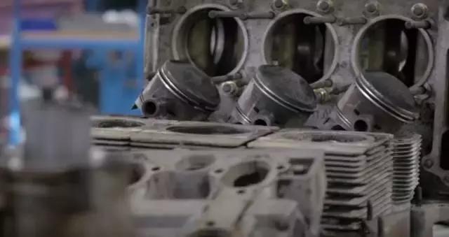 用80万买辆破烂保时捷花300万修复,这才是情怀*党**的最高信仰