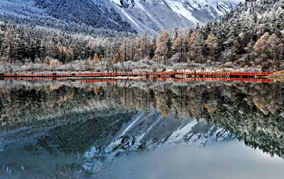川西泡温泉看雪景,川西12月份最佳雪景泡温泉的地方