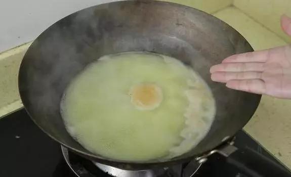 新锅去除铁锅锈的最佳方法,很久没用的铁锅怎么除锈