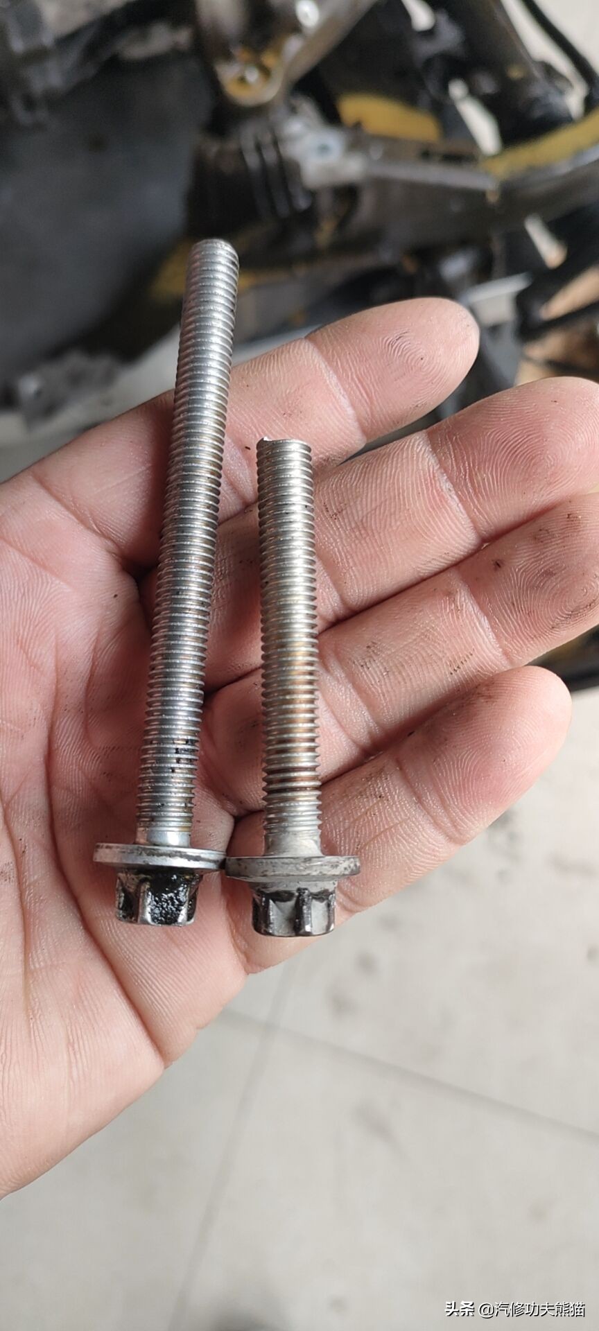 宝马e90325i2007款,宝马e90漏机油通病