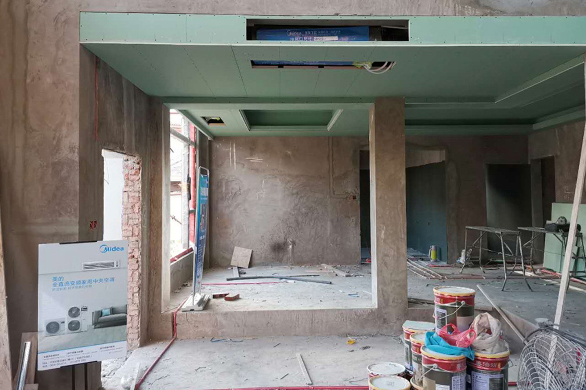 空调装中央空调还是挂式空调好,中央空调和普通空调哪个更实用