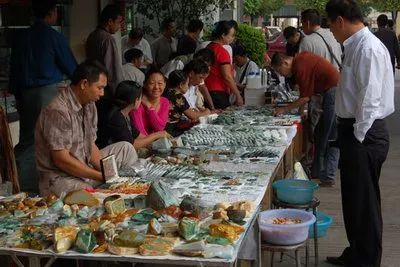 王晓红:瑞丽——难忘的翡翠之旅