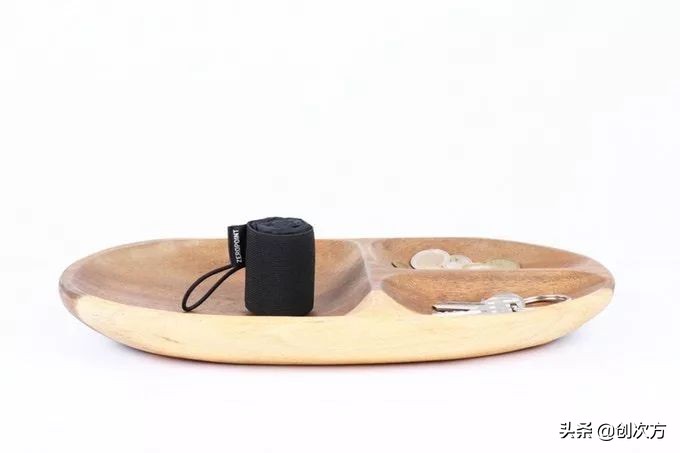 极简时尚大容量双肩包的优点,轻奢双肩包可隐藏背带