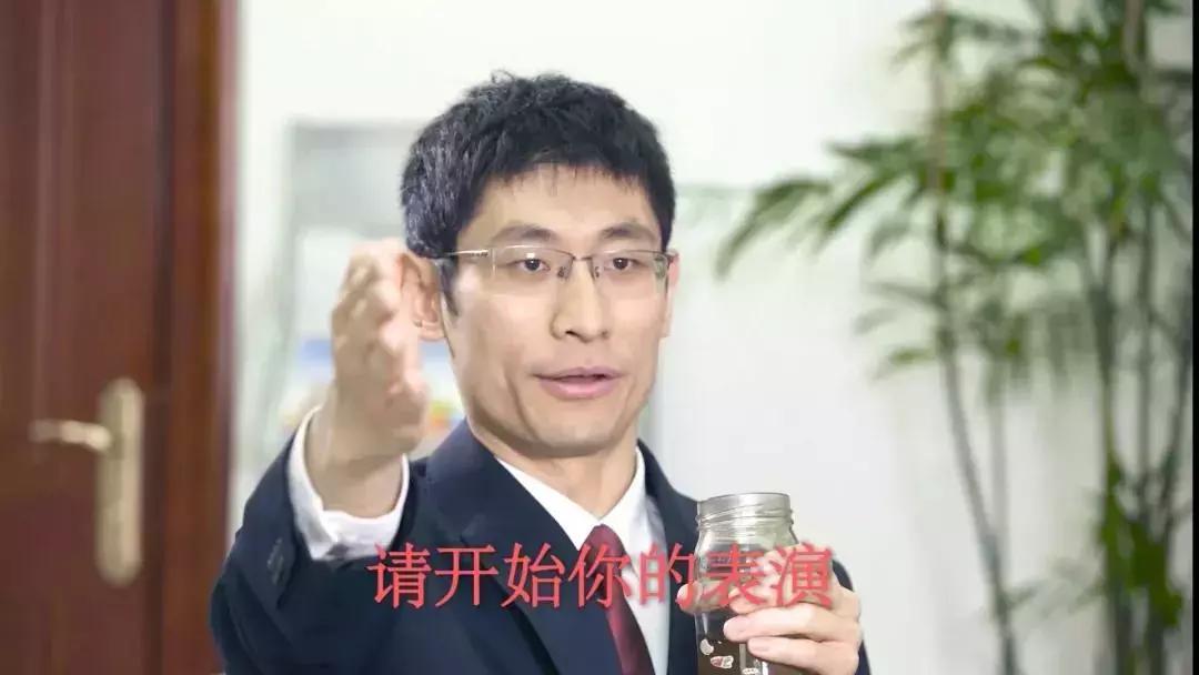 警花小姐姐pk银行小姐姐,警花小姐姐vs诈骗分子