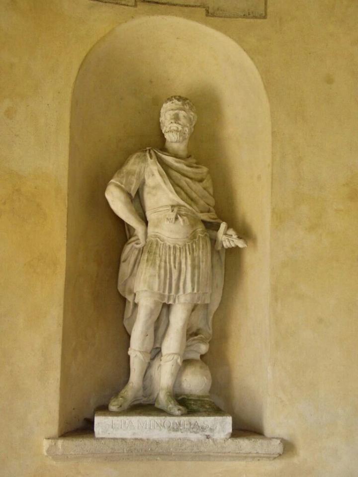 中外名人对比华夏历史震惊世界,世界最强十大名将