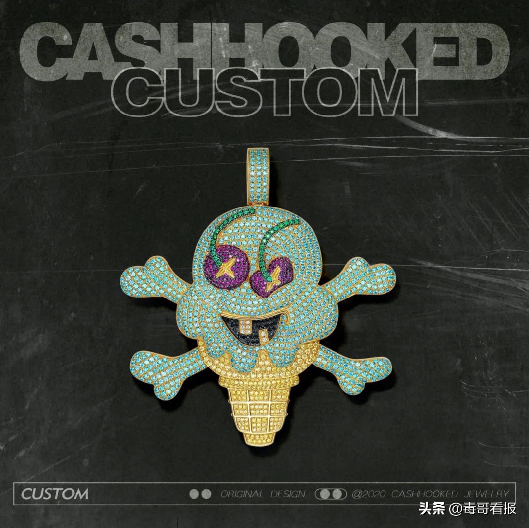 简约的首饰往往是穿搭的必杀技,首饰穿搭