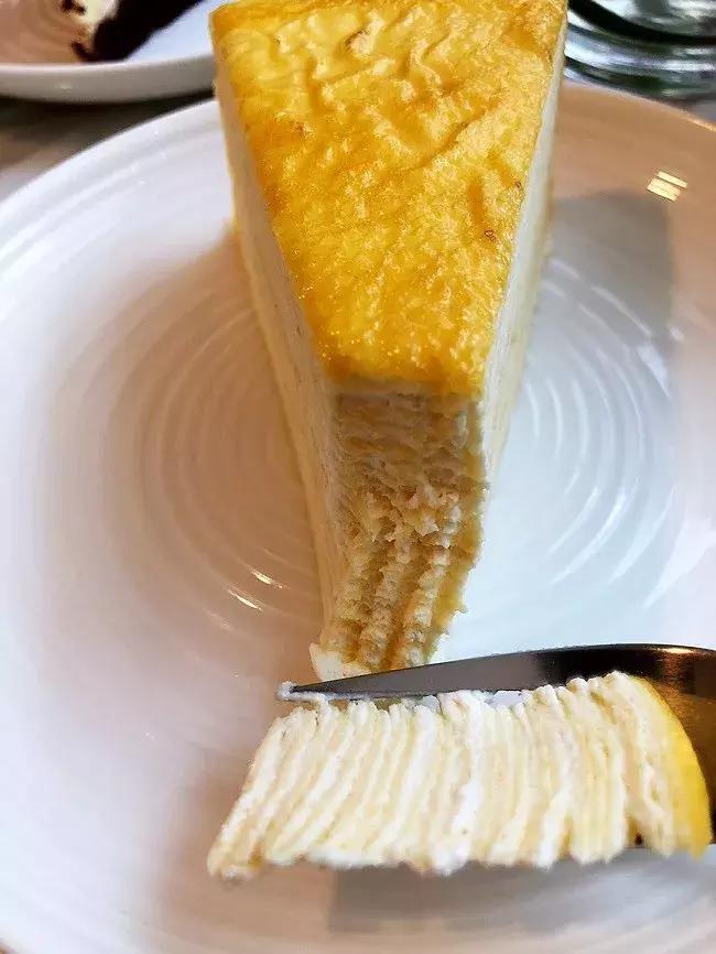 ladym千层蛋糕店,排队两小时买的蛋糕