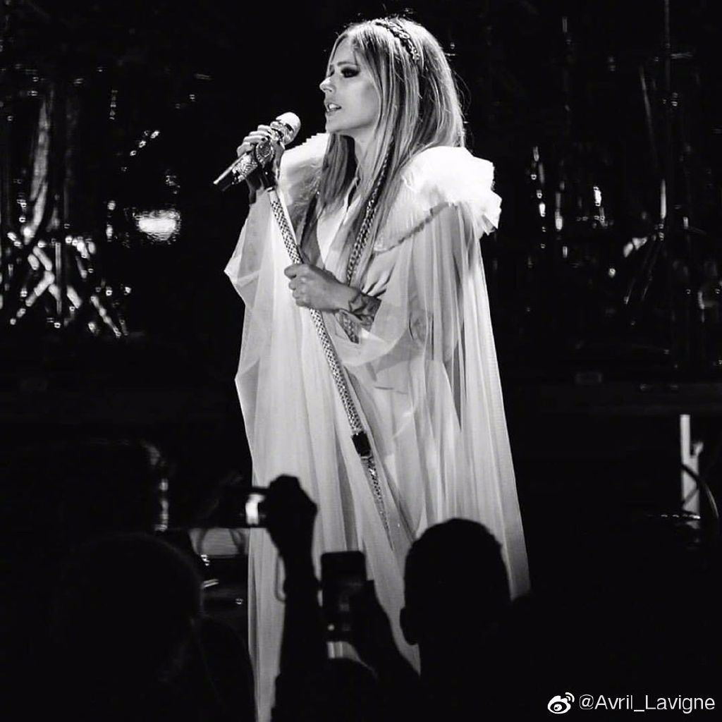 16岁红遍全球的她,16岁走红30岁不幸去世