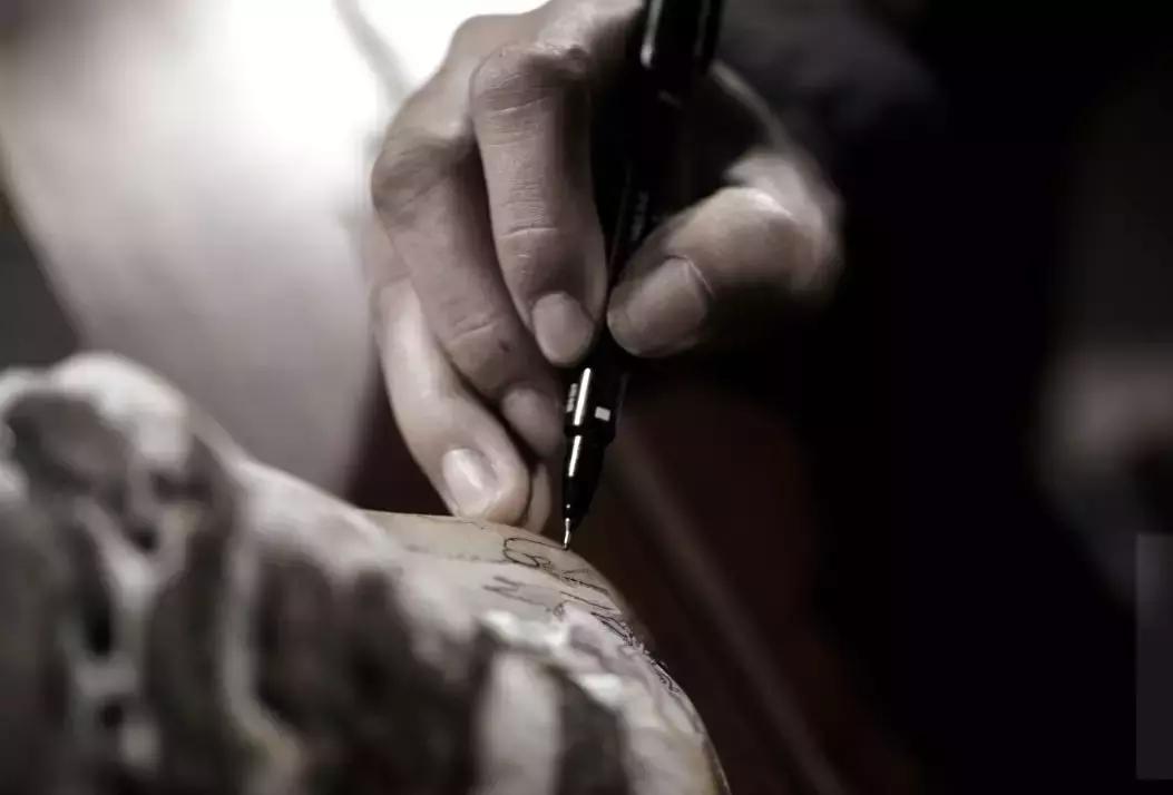 正宗俄料羊脂玉老坑,老坑羊脂玉和羊脂白玉区别