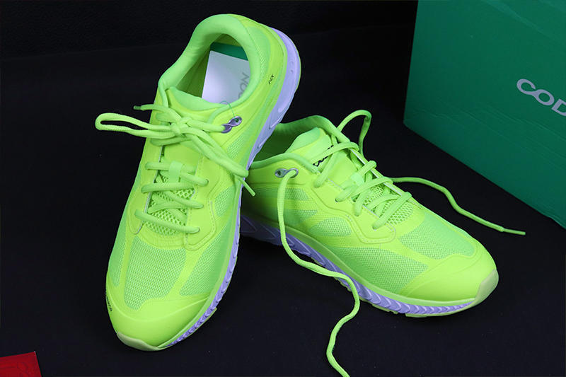 咕咚42k全掌碳板跑鞋怎么样,寒冬已至暖春还远吗